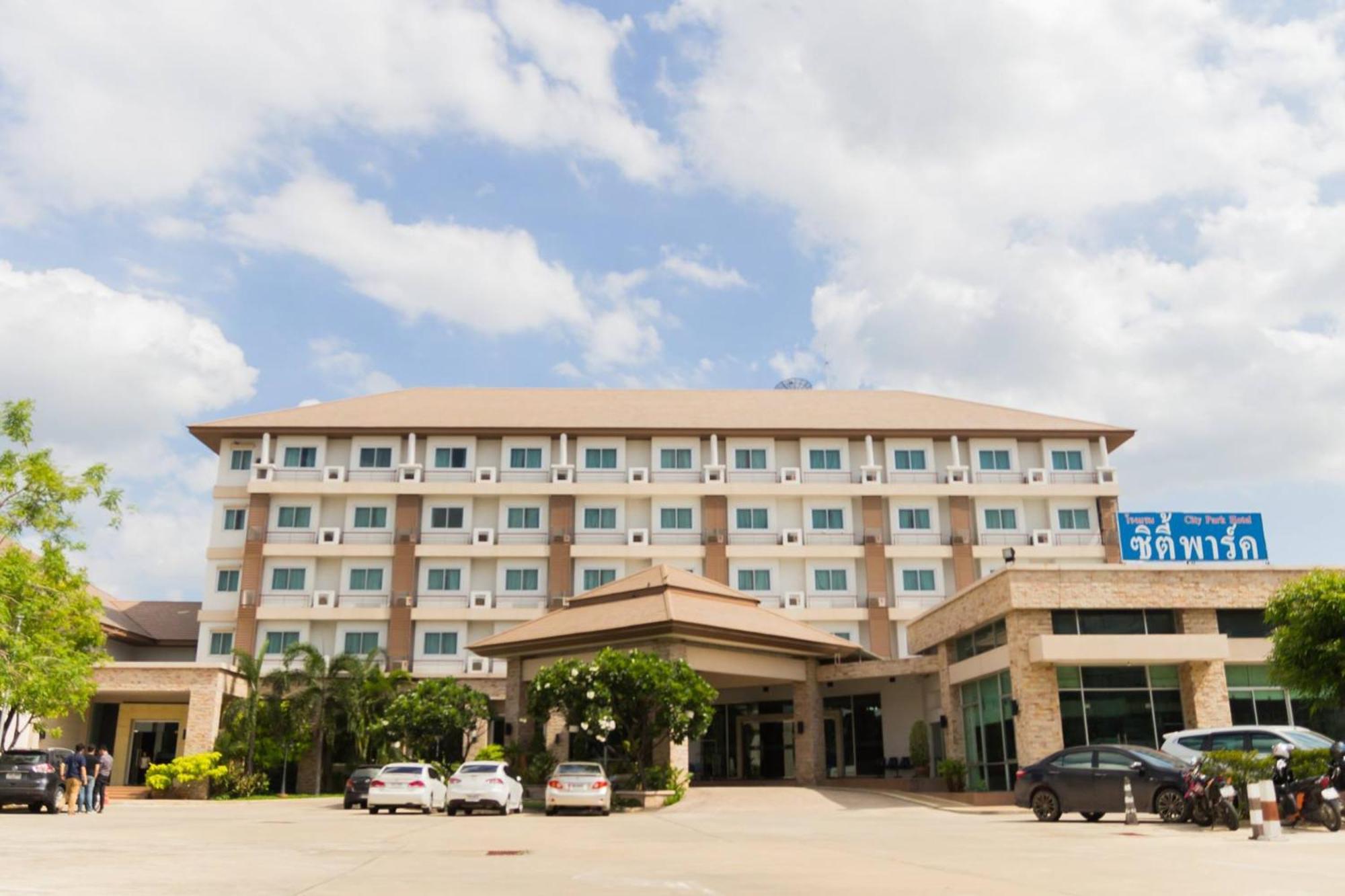 โรงแรม ซิตี้พาร์ค โคราช City Park Hotel Nakhonratchasima Exterior foto